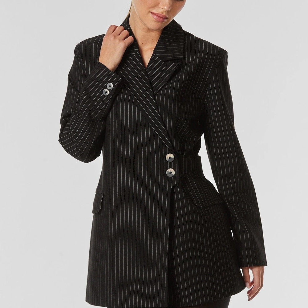 Brand New, never worn black & white pinstripe Spade Blazer by Noli.